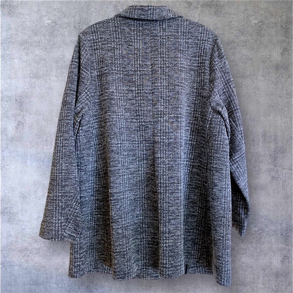 NEW TORRID STUDIO Double Knit Boyfriend Blazer Grey Plaid Size 2X TORRID 2 NWOT - Picture 7 of 17